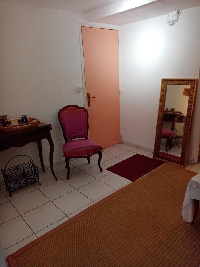 Au Calme Bed & Breakfast Verneuil d'Avre et d'Iton Exterior foto